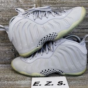 Nike Little Posite One Premium  Wolf Grey 807198-007 Size 5.5Y Size 7 Women